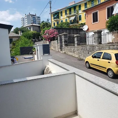 Apartament Arjana *