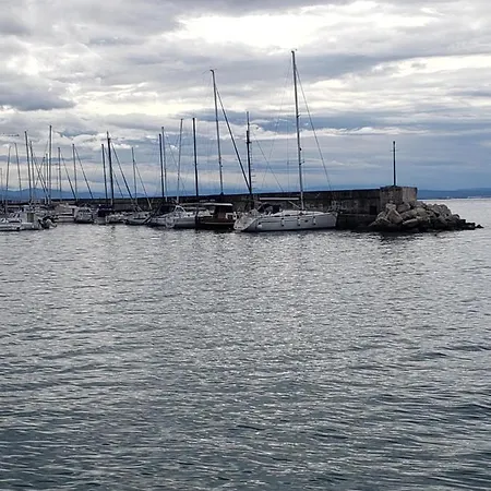 Apartament Arjana *
